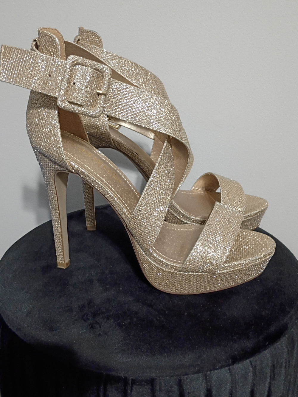 Glitter Strappy High Heel Sandals in Gold